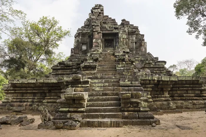 Framed Print : Preah Pithu, Prasat Temple X. Angkor Thom