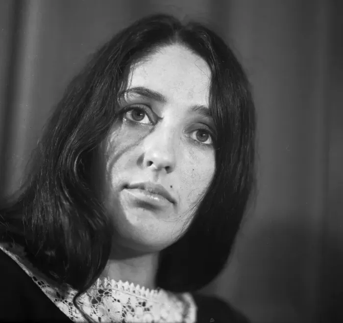 Framed Print : The presence and performance of US singer Joan Baez Framed Print : The presence and performance of US singer Joan Baez