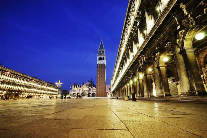 Framed Print : Procuratie buildings and St. Mark's Campanile