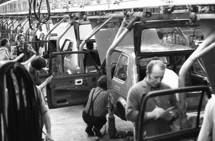 Framed Print : Production of the Golf at the VW plant on 10