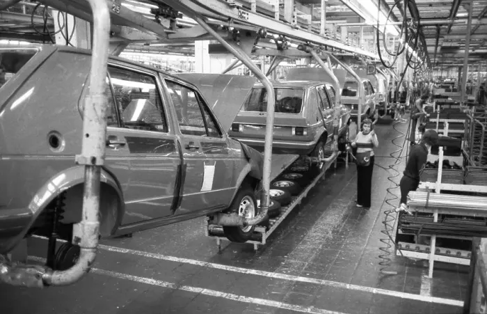 Framed Print : Production of the Golf at the VW plant on 10