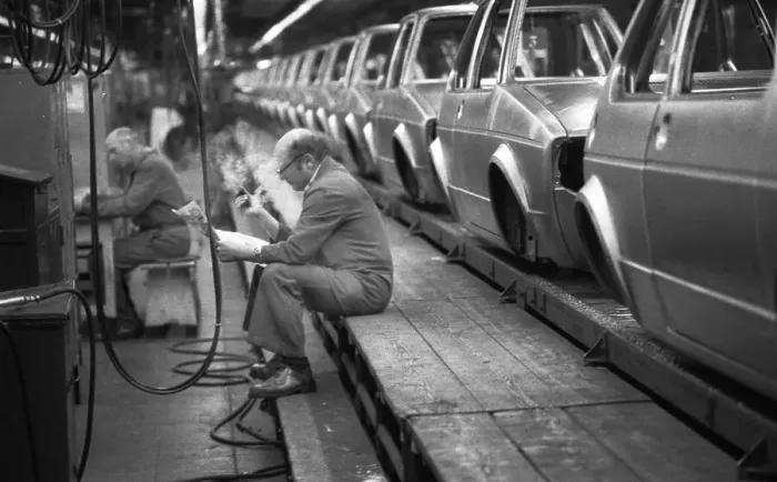 Framed Print : Production of the Golf at the VW plant on 10