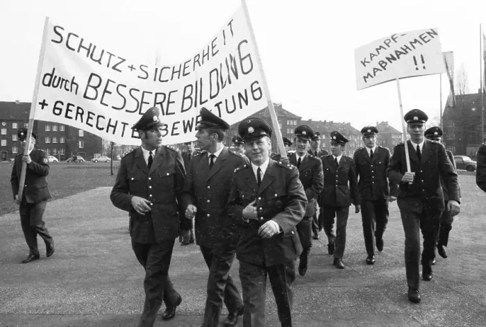 Framed Print : The protest of the police, here in 1969 at a rally in the hall and subsequent demonstration in Bochum Framed Print : The protest of the police, here in 1969 at a rally in the hall and subsequent demonstration in Bochum