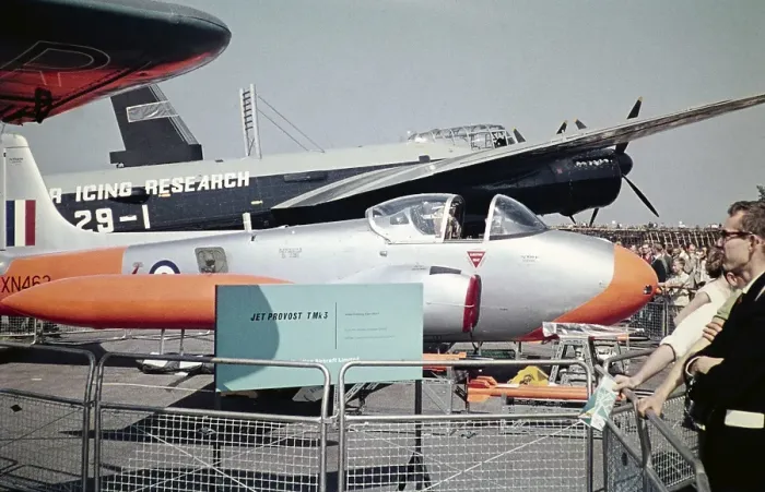 Framed Print : Provost T Mk 3 jet trainer aircraft, Farnborough airshow, Hampshire, England, UK September 1960