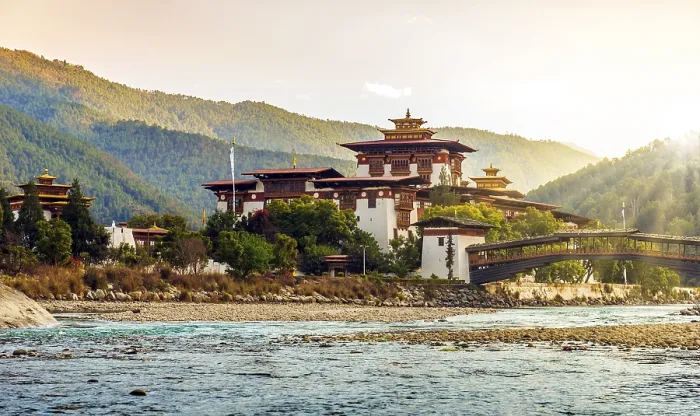 Framed Print : Punakha Dzong at sunset, with sunrays