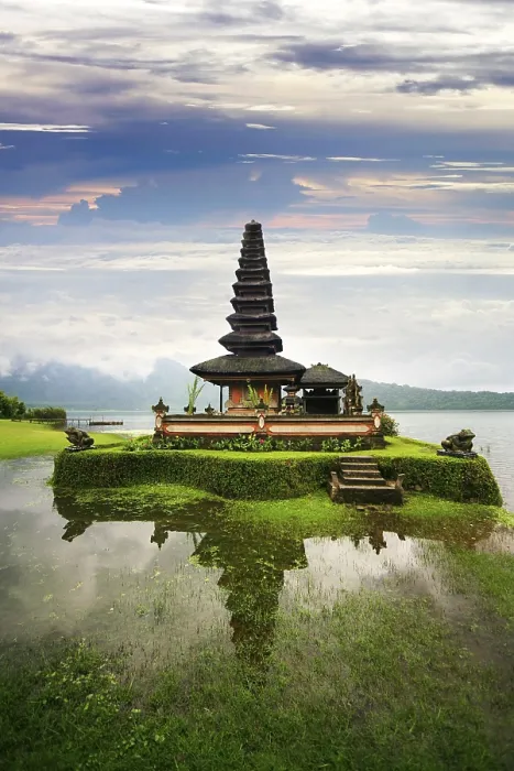Framed Print : Pura Ulun Danu Temple, Lake Bratan