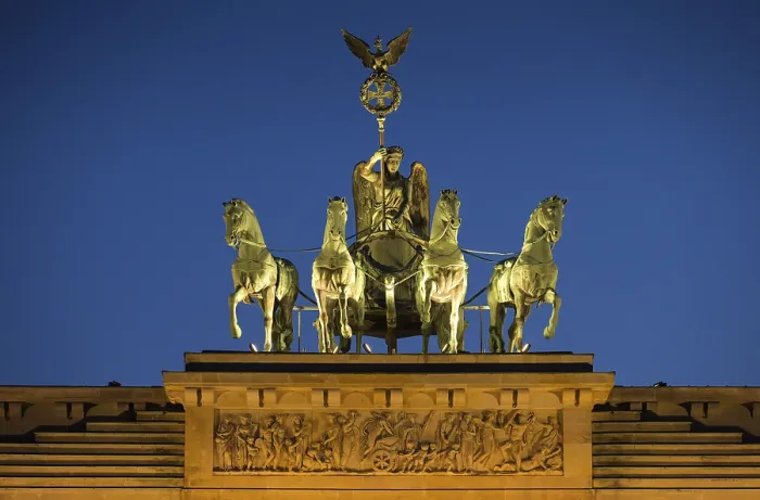 Framed Print : Quadriga, Brandenburg Gate, Pariser Platz Framed Print : Quadriga, Brandenburg Gate, Pariser Platz