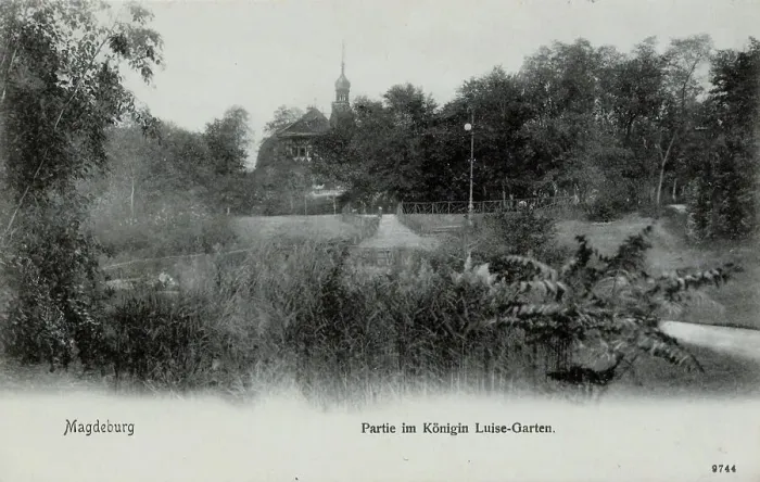 Framed Print : Queen Luise Garden in Magdeburg