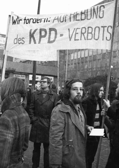 Framed Print : Against the Radical Decree and for the lifting of the ban on the KPD