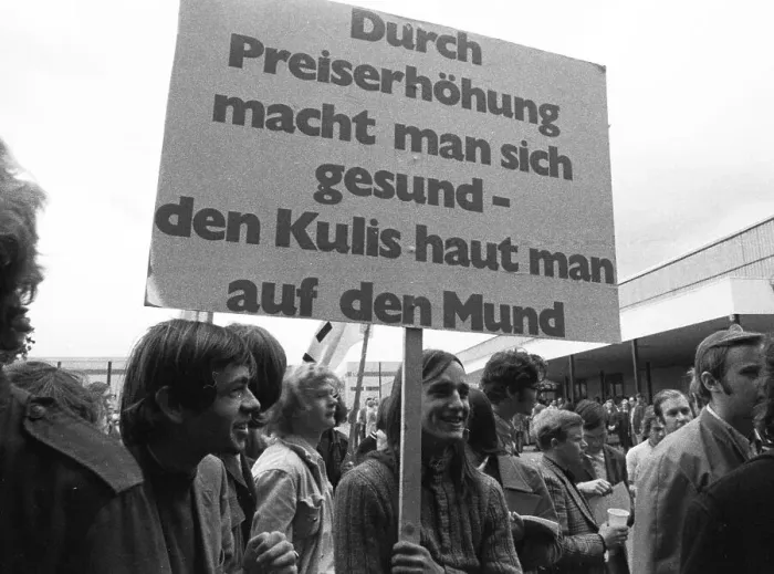 Framed Print : Rally of the Chemical, Paper and Ceramics Workers Union in the collective bargaining dispute on 16