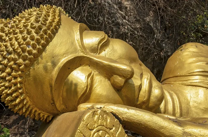 Framed Print : Reclining Buddha statue, Phousi or Phu Si Hill