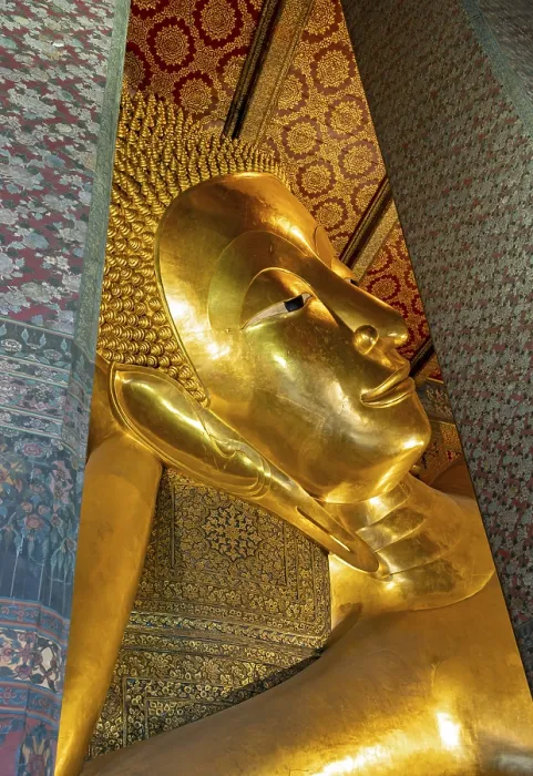 Framed Print : Reclining Buddha statue, Wat Pho complex