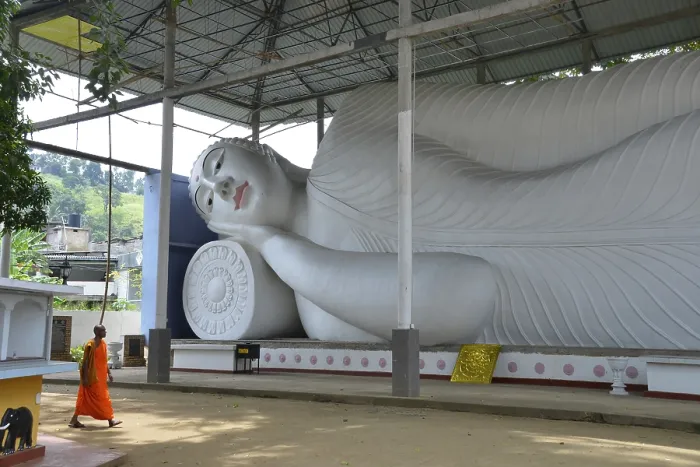 Framed Print : Reclining Buddha, Temple, Gampola, Sri Lanka