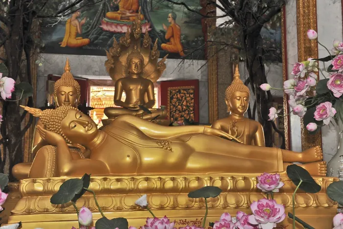 Framed Print : Reclining Buddha, Wat Chalong Buddhist Monastery Framed Print : Reclining Buddha, Wat Chalong Buddhist Monastery