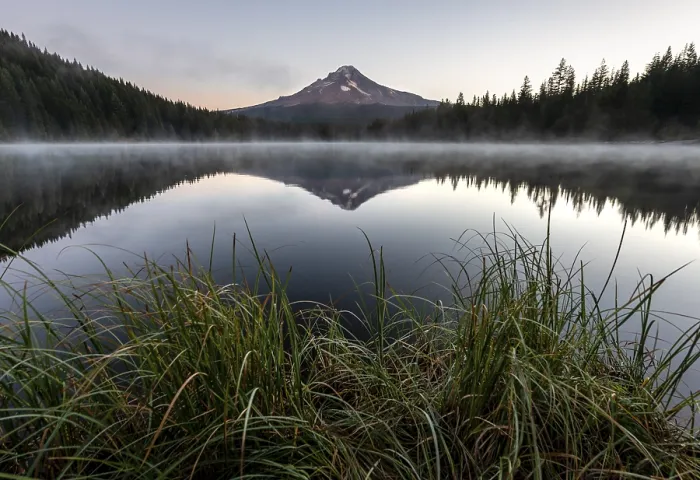 Framed Print : Reflection of Mt Hood volcano in Trillium Lake Framed Print : Reflection of Mt Hood volcano in Trillium Lake