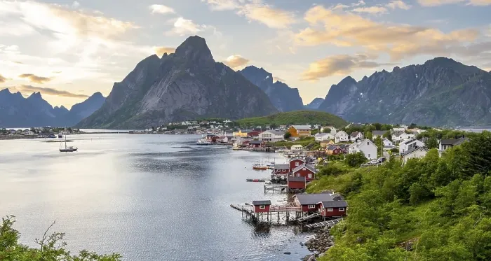 Framed Print : Reine, Reinefjord with mountains Framed Print : Reine, Reinefjord with mountains