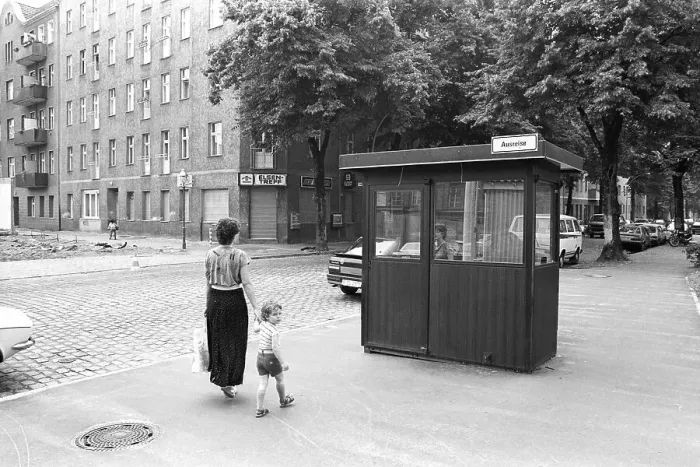 Framed Print : Remains of the Berlin Wall with former border crossing at Heidelberger Strasse road corner Elsenstrasse between Framed Print : Remains of the Berlin Wall with former border crossing at Heidelberger Strasse road corner Elsenstrasse between