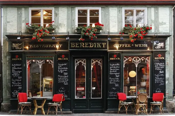 Framed Print : Restaurant in an old half-timbered house