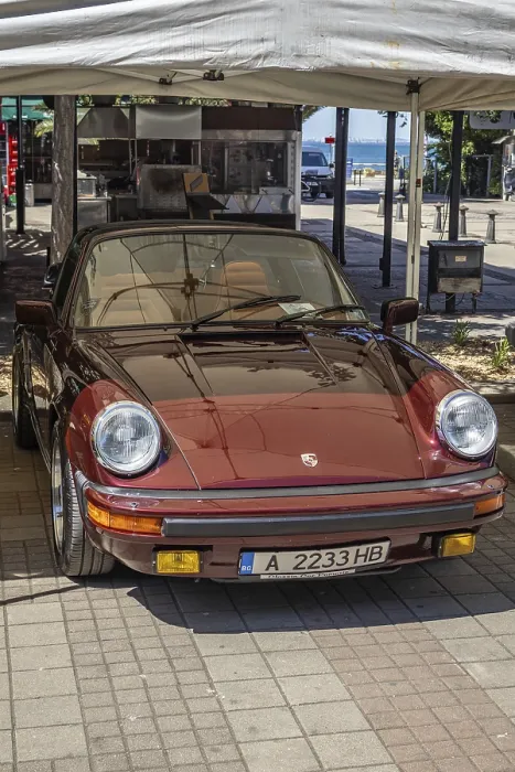 Framed Print : Retro Porsche 911 on Classic cars event in Pomorie
