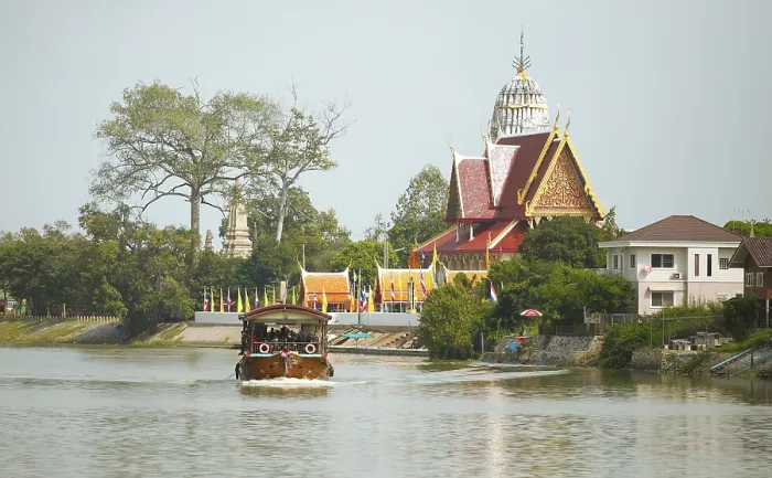 Framed Print : Rice barque on the Chao Phraya Framed Print : Rice barque on the Chao Phraya