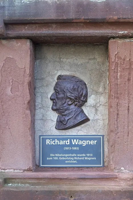Framed Print : Richard Wagner Memorial, Nibelungenhalle Framed Print : Richard Wagner Memorial, Nibelungenhalle