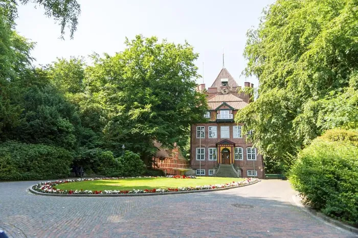 Framed Print : Ritzebuettel Castle in Cuxhaven in the Ritzebuettel Castle Park