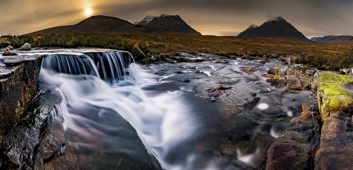 Framed Print : River Etive in foreground with summit of Stob Dearg in background