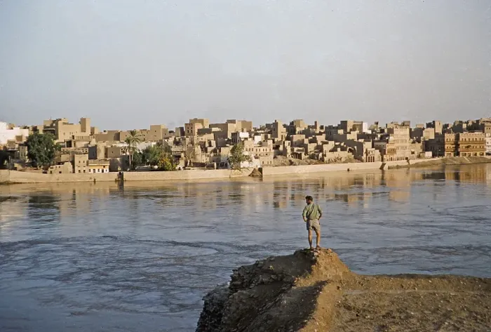Framed Print : River Indus with a view of the historical buildings of the city of Sukkur, Sindh, Pakistan 1962 Framed Print : River Indus with a view of the historical buildings of the city of Sukkur, Sindh, Pakistan 1962