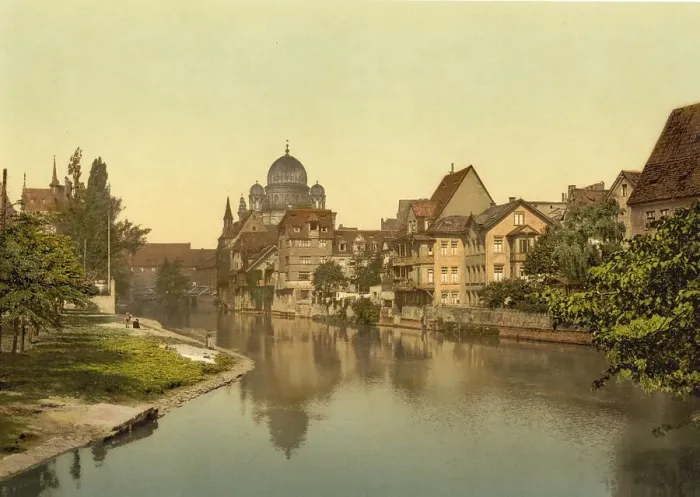 Framed Print : River Pegnitz and Synagogue, Nuremberg Framed Print : River Pegnitz and Synagogue, Nuremberg
