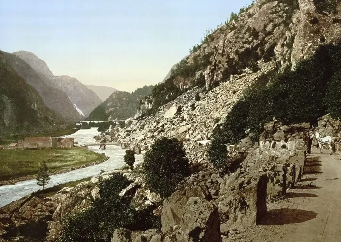 Framed Print : On the road from Laatefos to Odde
