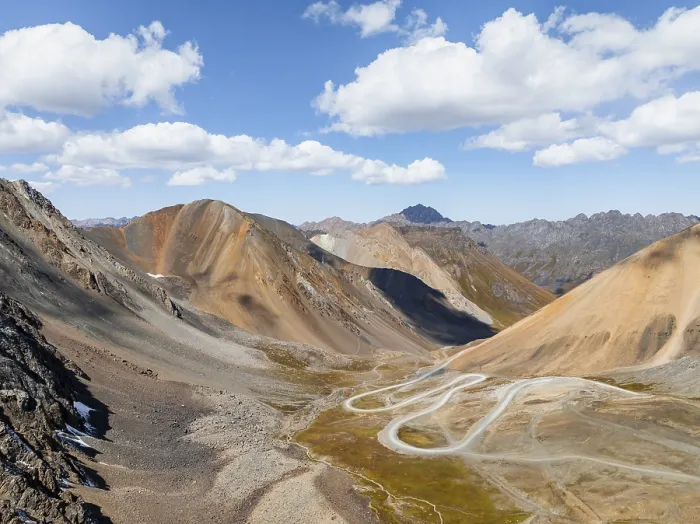 Framed Print : Road with serpentines, mountain pass in the Tien Shan