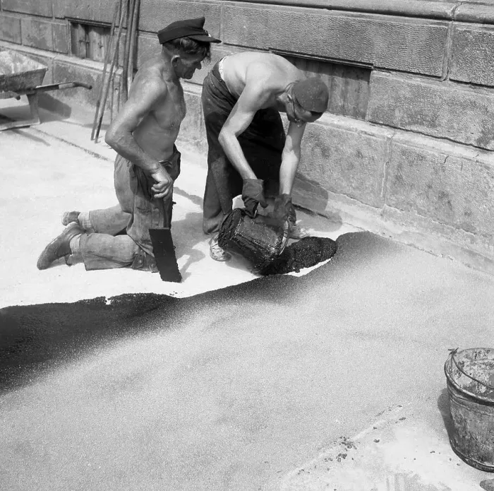 Framed Print : Road workers tar a road, ca. 1945 to 1955