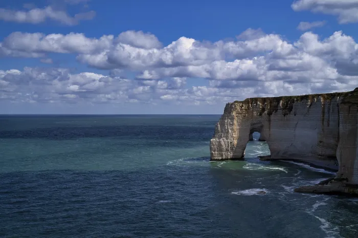 Framed Print : Rock arch Falaise or Porte La Manneporte
