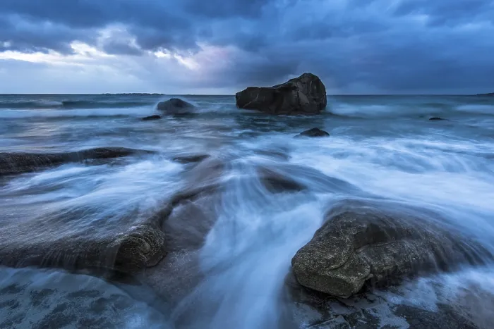 Framed Print : Rocks on the beach Utakleiv, Vestvagoy