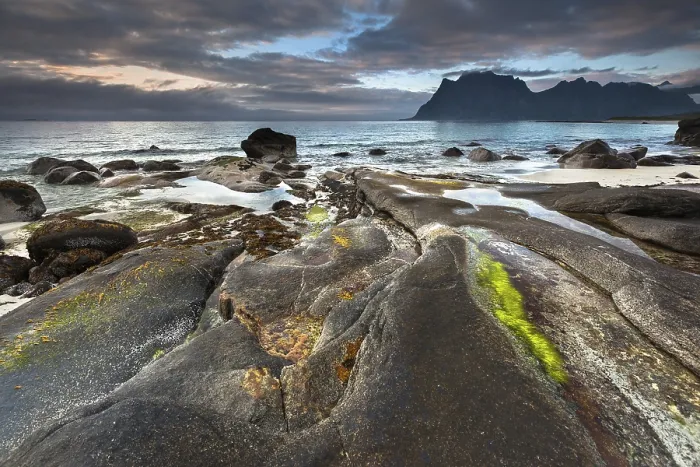 Framed Print : Rocks on Utakleiv beach, Haukland Framed Print : Rocks on Utakleiv beach, Haukland