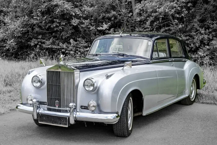 Framed Print : Rolls Royce silver shadow, built 1960 Framed Print : Rolls Royce silver shadow, built 1960