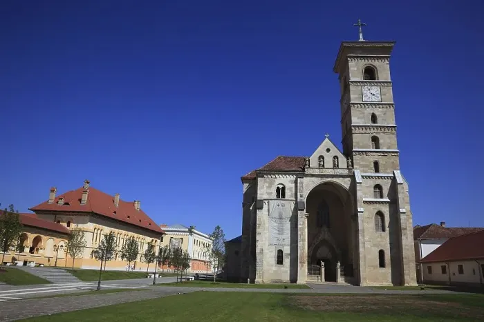Framed Print : Roman Catholic Cathedral, Alba Iulia Framed Print : Roman Catholic Cathedral, Alba Iulia