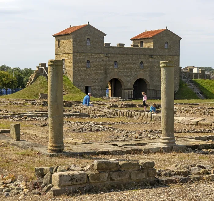 Framed Print : Roman fort of Arbeia, South Shields