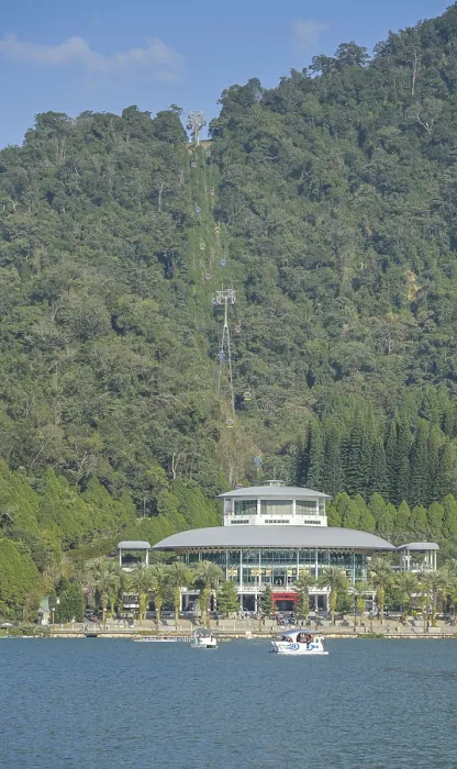 Framed Print : Ropeway, Ita Thao, Sun Moon Lake