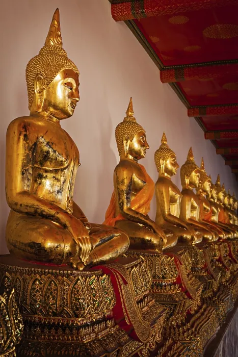 Framed Print : Row of sitting Buddha statues in Buddhist temple Wat Pho