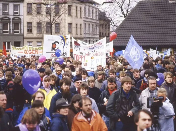 Framed Print : Ruhr area. Easter March Ruhr 86 on 30. 3. 1986