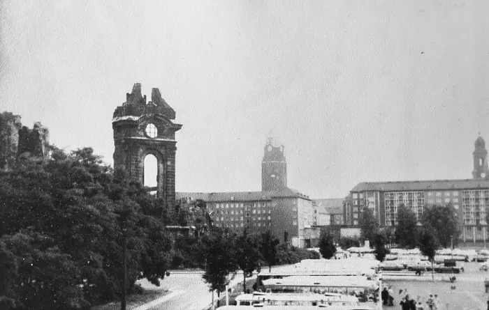 Framed Print : Ruin of the Dresden Church of Our Lady