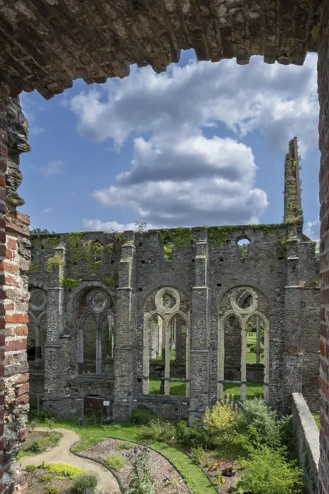 Framed Print : Ruin of monks refectory at the 13th century Abbaye de Villers