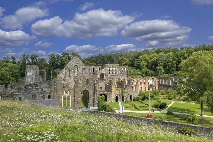 Framed Print : Ruins of 13th century Abbaye de Villers