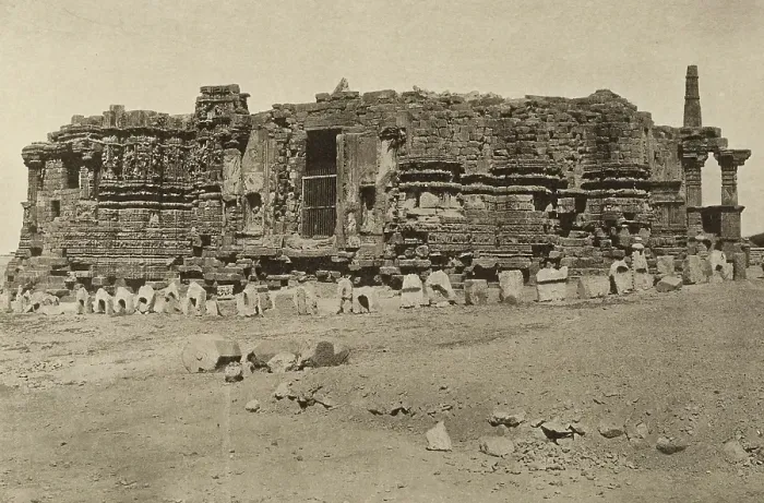 Framed Print : Ruins of the Somnath temple as they appeared in 1907, Somnath temple, Saurastra, Gujarat, India, Asia