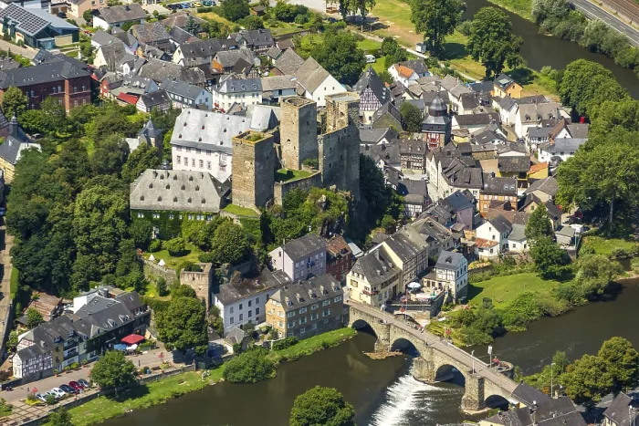 Framed Print : Runkel Castle with Lahn and Lahn bridge
