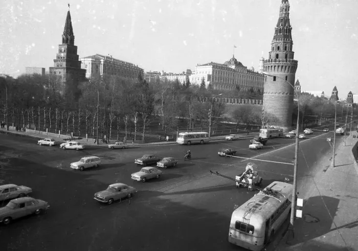 Framed Print : RUS, Soviet Union, Moscow: Impressions from the USSR 1972 Framed Print : RUS, Soviet Union, Moscow: Impressions from the USSR 1972
