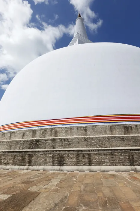 Framed Print : Ruwanweliseya Dagoba. Anuradhapura