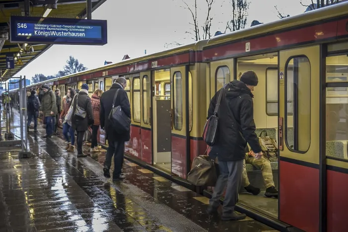 Framed Print : S-Bahn, Bundesplatz, Wilmersdorf, Berlin Germany