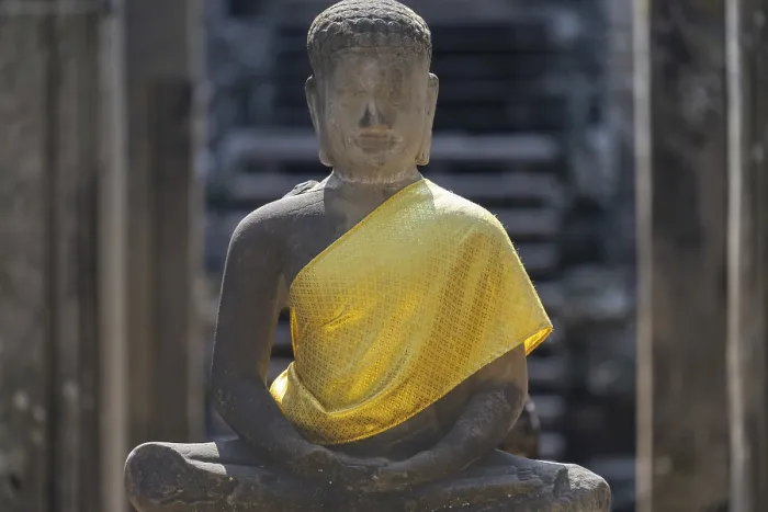 Framed Print : Sandstone Buddha statue, (Dhyana-mudra: gesture of meditation) Framed Print : Sandstone Buddha statue, (Dhyana-mudra: gesture of meditation)